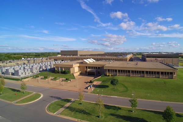 Johnson Controls opens Rooftop Center of Excellence facility for HVAC rooftop unit design, manufacturing and testing in Norman, Oklahoma.